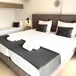 Abedini 3* Saranda