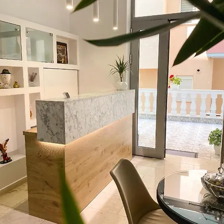 Hotel Abedini