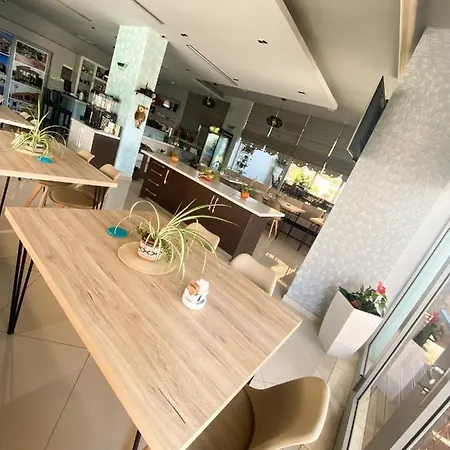 Hotel Abedini