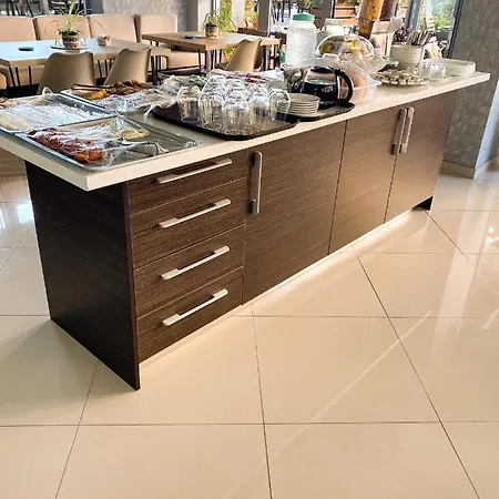 Hotel Abedini 3*