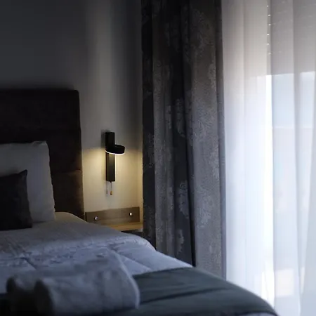 Abedini Hotel