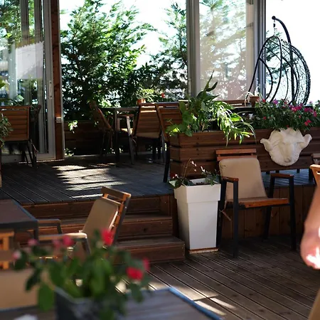 Abedini 3* Sarandë
