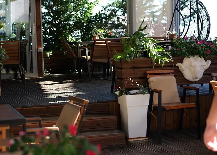 Abedini 3* Sarandë
